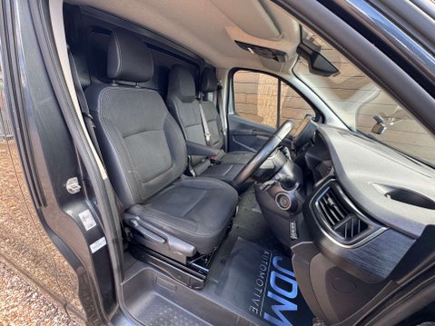 Renault Trafic 2.0 Trafic LL30 Sport+ Blue dCi 20