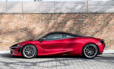 McLaren 720S Performance 2