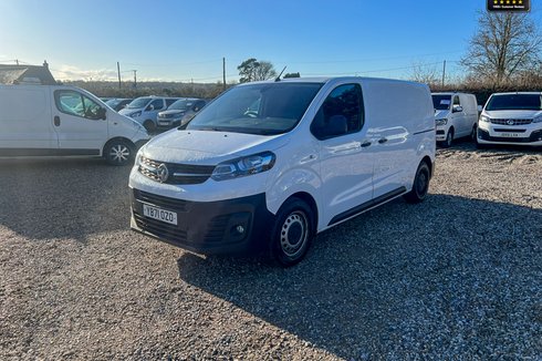 Vauxhall Vivaro SWB L1H1 F2700 Dynamic Air Con Sensors EURO 6 NO VAT
