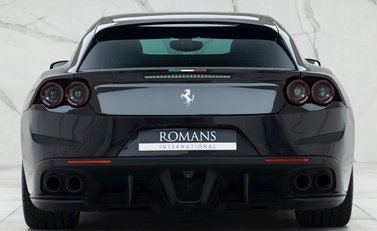 Ferrari GTC4 Lusso 5