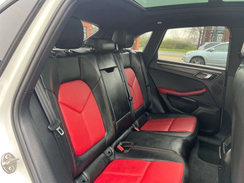 Porsche Macan 2.0T SUV 5dr Petrol PDK 4WD Euro 6 (s/s) (237 ps) 21