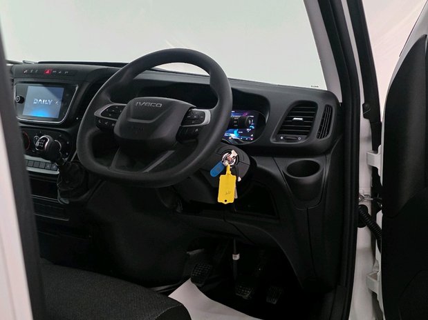 Iveco Daily 35S14 Manual Comfort 4100 Panel Van 16