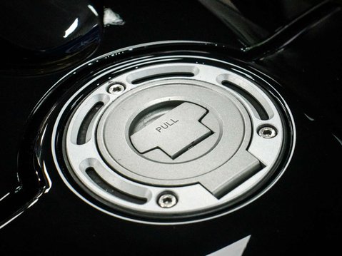 Yamaha R1M 1000 Super Sports Petrol Manual (200 ps) 34