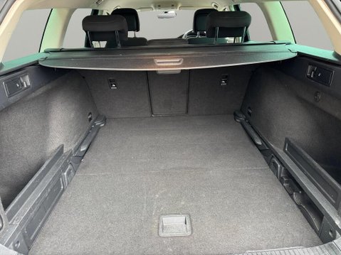 Volkswagen Passat 2.0 TDI BlueMotion Tech SE Business Euro 6 (s/s) 5dr 28