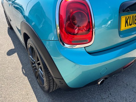 Mini Convertible COOPER 19