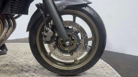 Yamaha XJ6 2010 20K NEW MOT PERFECT A2 BIKE COMMUTER 600CC XJ6 28