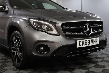 Mercedes-Benz GLA GLA 180 URBAN EDITION 23