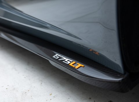 McLaren 675LT 43