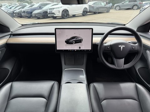 Tesla Model 3 Saloon 4dr Electric Auto RWD (241 bhp) 31
