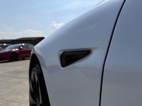 Tesla Model 3 (Dual Motor) Performance Saloon 4dr Electric Auto 4WDE (Performance Upgrade 43
