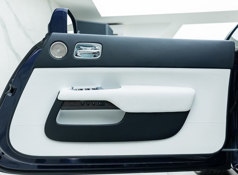 Rolls-Royce Wraith Black Badge 27