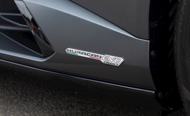 Lamborghini Huracan LP610-2 EVO RWD 23