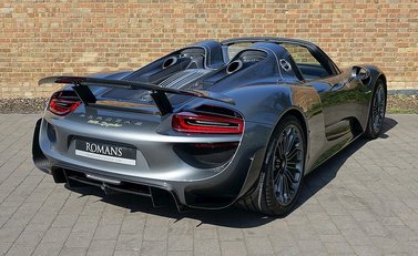 Porsche 918 Spyder 30