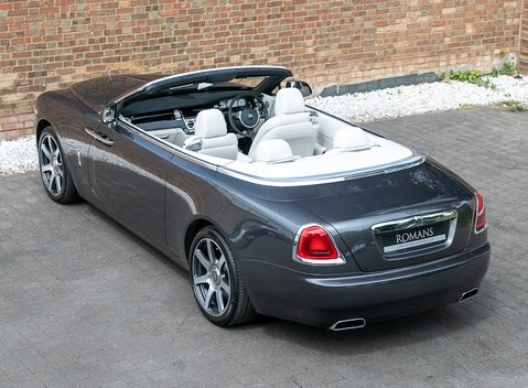 Rolls-Royce Dawn 11