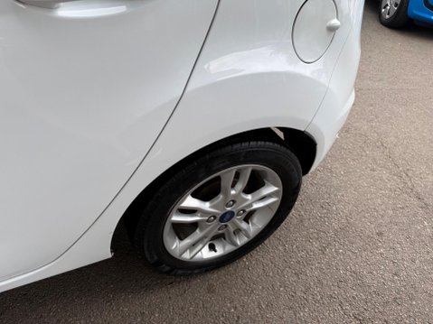 Ford Fiesta 1.25 Zetec Euro 5 5dr 27