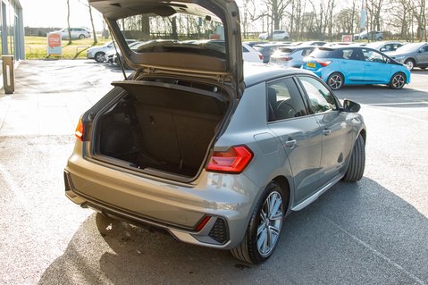 Audi A1 SPORTBACK TFSI S LINE 36