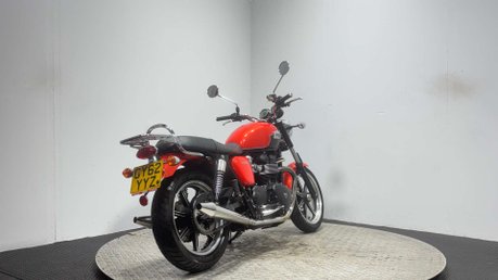 Triumph Bonneville SE 2013 7K NEW MOT INCREDIBLE CONDITION CUSTOM NAKED BIKE 865CC 2