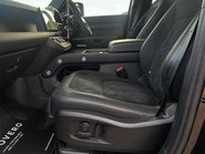 Land Rover Defender V8 48