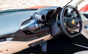 Ferrari F8 Tributo 13