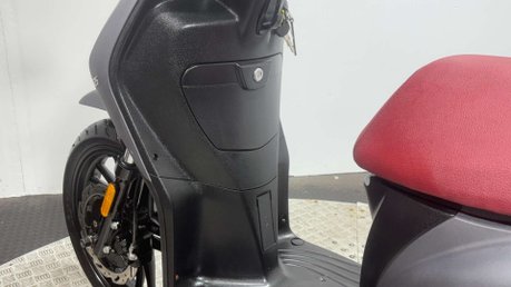 SYM Symphony 2022 ONLY 733 MILES NEW MOT 125CC LEARNER SCOOTER 19
