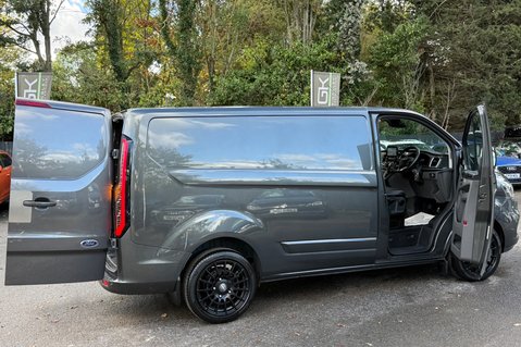 Ford Transit Custom 300 LIMITED L1 H1 AUTOMATIC - NO VAT - WETBELT CHANGED - 4 NEW BRIDGESTONES 15