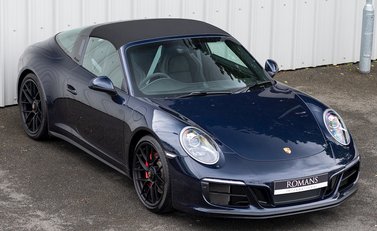 Porsche 911 Targa 4 GTS (991.2) 9