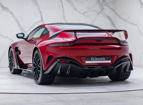 Aston Martin V12 Vantage 7
