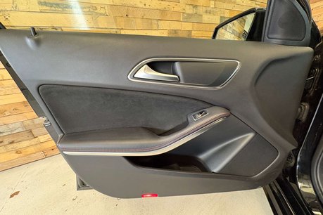 Mercedes-Benz A Class 1.6 A160 AMG Line (Executive) Hatchback 5dr Petrol 7G-DCT Euro 6 (s/s) (102 72