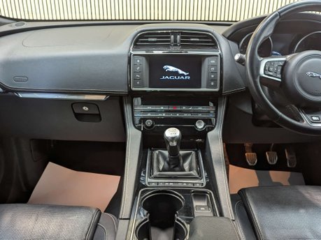 Jaguar F-Pace 2.0 F-Pace R-Sport AWD D 4WD 5dr 2