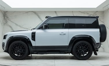 Land Rover Defender 90 V8 P525 URBAN 5