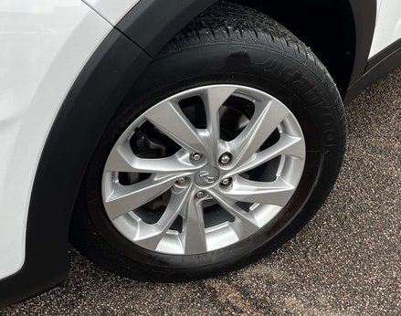 Hyundai TUCSON 1.6 Tucson SE Nav GDi 2WD 5dr 3