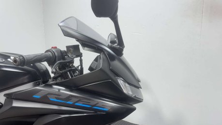 Yamaha R125 YZF 2023 ONLY 4K 1 OWNER NEW MOT SERVICED SPORTS BIKE 125CC 42
