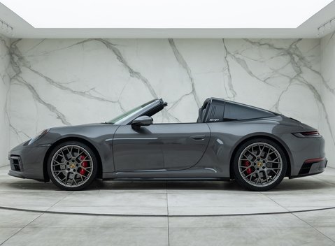 Porsche 911 Targa 4S (992) 6