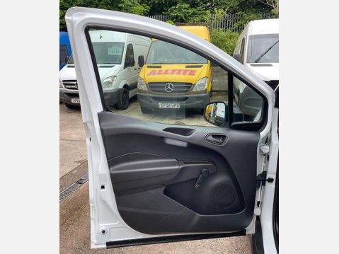 Ford Transit Courier 1.5 TDCi L1 Euro 6 5dr 29