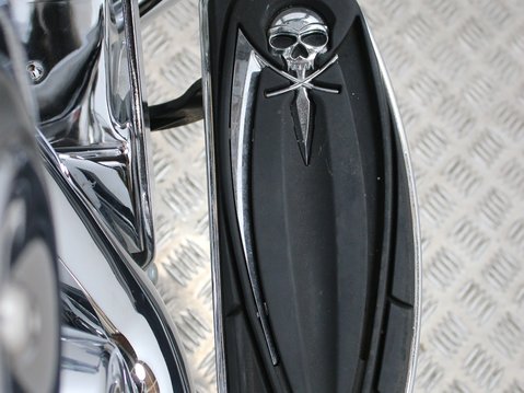 Harley-Davidson Softail Fat Boy Special CVO LIMITED 12