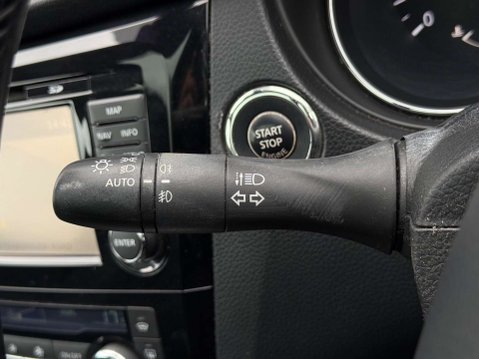 Nissan Qashqai 1.5 dCi Tekna 2WD Euro 5 (s/s) 5dr 84