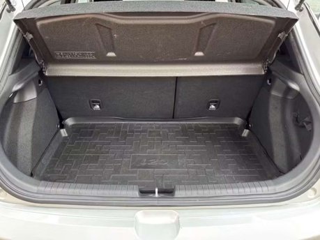 Hyundai i20 1.4 Premium SE Nav Hatchback 5dr Petrol Auto Euro 6 (100 ps) 10