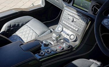 Mercedes-Benz SLS AMG GT Final Edition 24