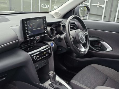 Toyota Yaris Cross 1.5 VVT-h Icon SUV 5dr Petrol Hybrid E-CVT Euro 6 (s/s) (116 ps) 43