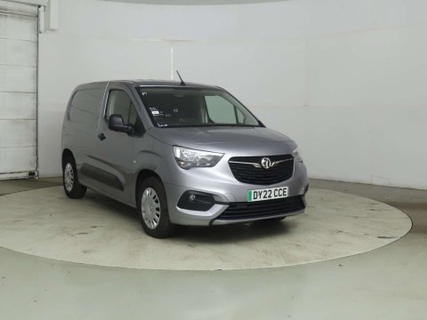 Vauxhall Combo Combo-e 2300 Sportive 1