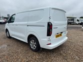 Ford Transit Custom SWB L1H1 Low Roof Limited 280 Air Con Alloys Sensors EURO 6 10