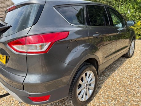 Ford Kuga 2.0 TDCi Titanium 2WD Euro 6 (s/s) 5dr 8