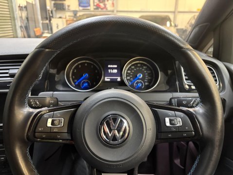 Volkswagen Golf 2.0 TSI BlueMotion Tech R 4Motion Euro 6 (s/s) 5dr 13