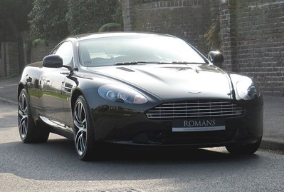Aston Martin DB9 Carbon Black Edition