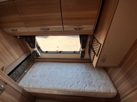 Bessacarr E572 AUTO 18