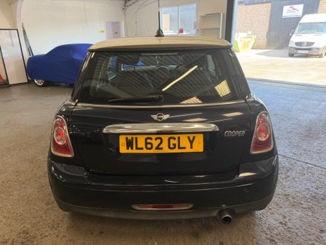 Mini Hatch 1.6 Cooper Euro 5 (s/s) 3dr 6