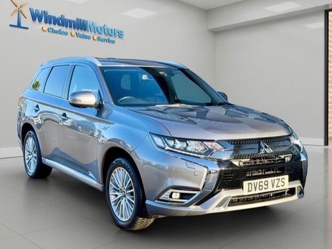 Mitsubishi Outlander 2.4h TwinMotor 13.8kWh Exceed Safety CVT 4WD Euro 6 (s/s) 5dr 1