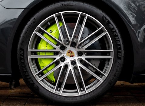 Porsche Panamera Turbo S E-Hybrid 10