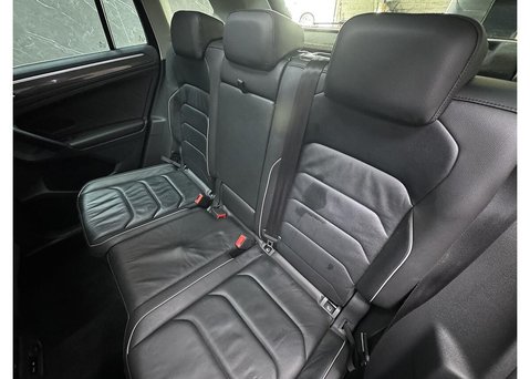 Volkswagen Tiguan 2.0 TDI SEL SUV 5dr Diesel DSG 4Motion Euro 6 (s/s) (150 ps) 54