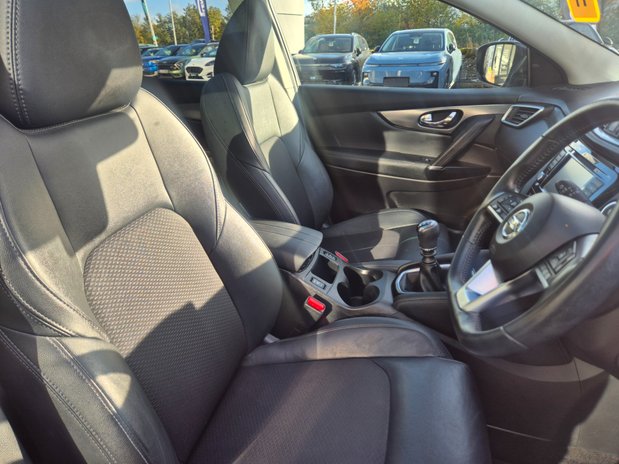 Nissan Qashqai DIG-T TEKNA 15
